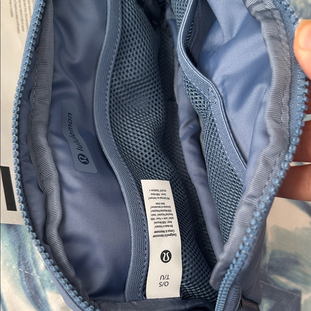Lululemon Athletica Everywhere Belt Bag Long Strap 1L - Picture 5 of 5